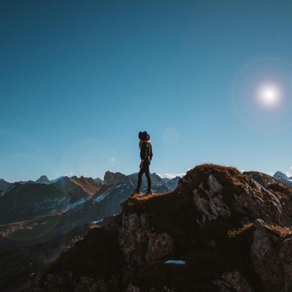 BLOG-radio-wordpress-theme-09